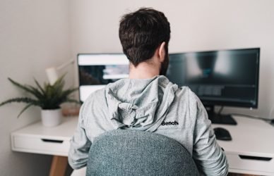 best websites for finding legitimate remote jobs — photo by Claudio Schwarz on Unsplash